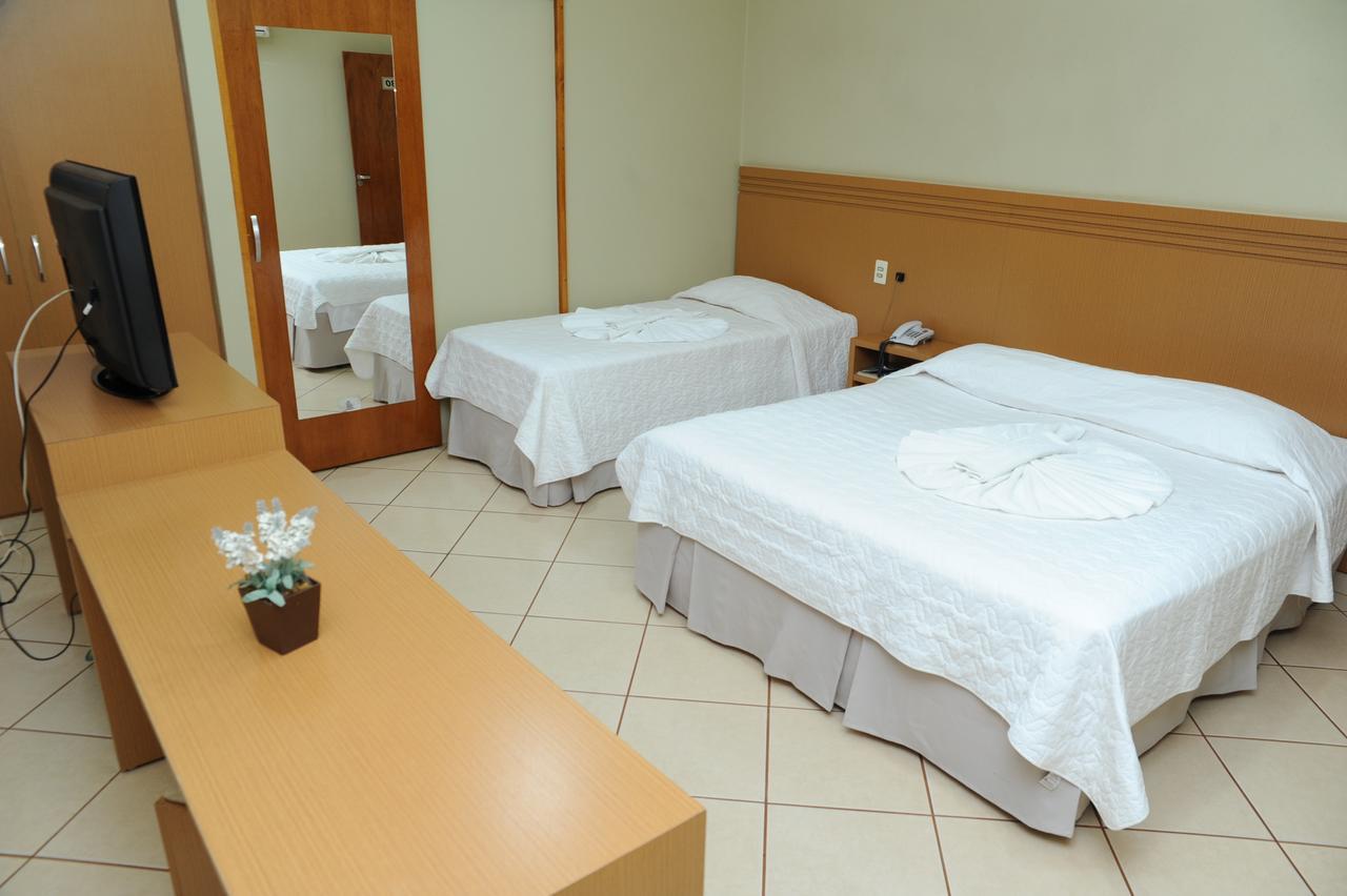 Hotel Paranoa