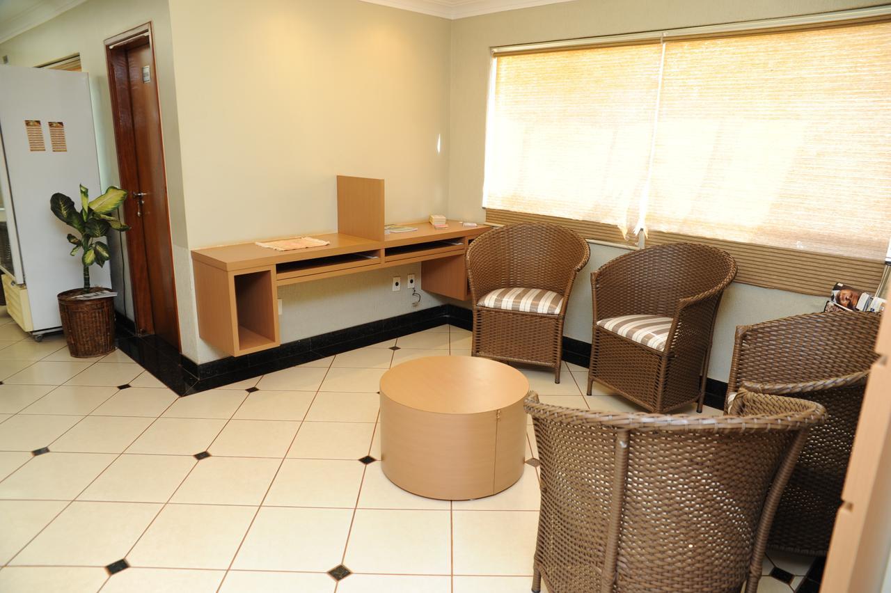 Paranoa Hotel *
